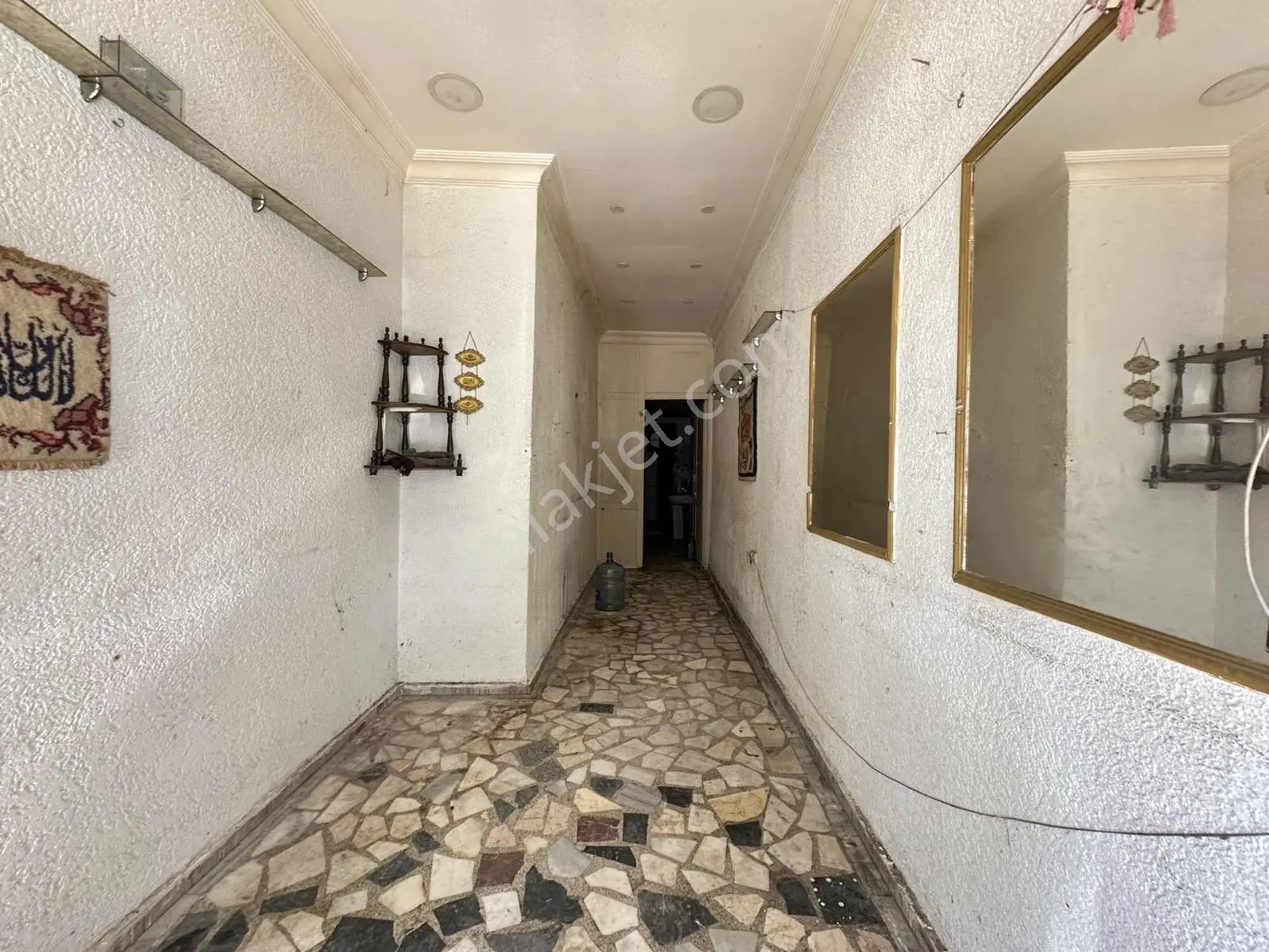 Başokur'dan Bahçelievler Siyavuşpaşa Köprübaşı Cad. Kiralık Ofis