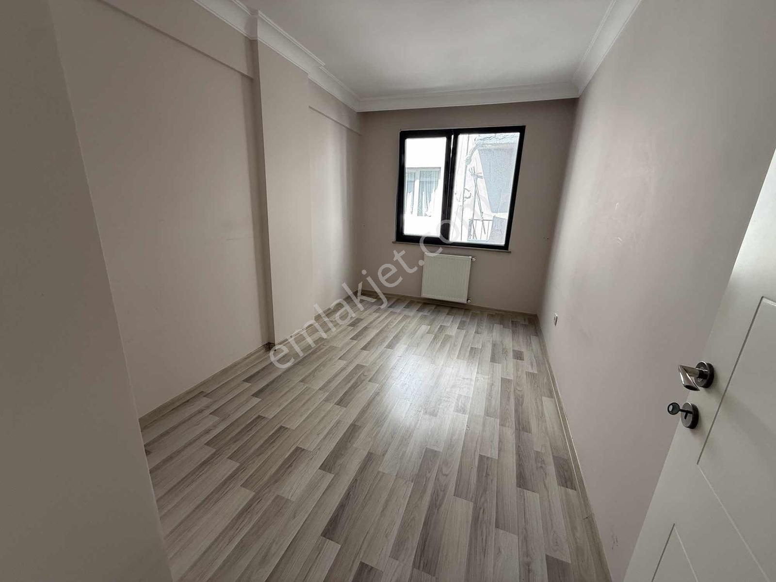 Fl Emlaktan Bulgurlu Metro Yakını 2+1 Arakat Daire - Görsel 20