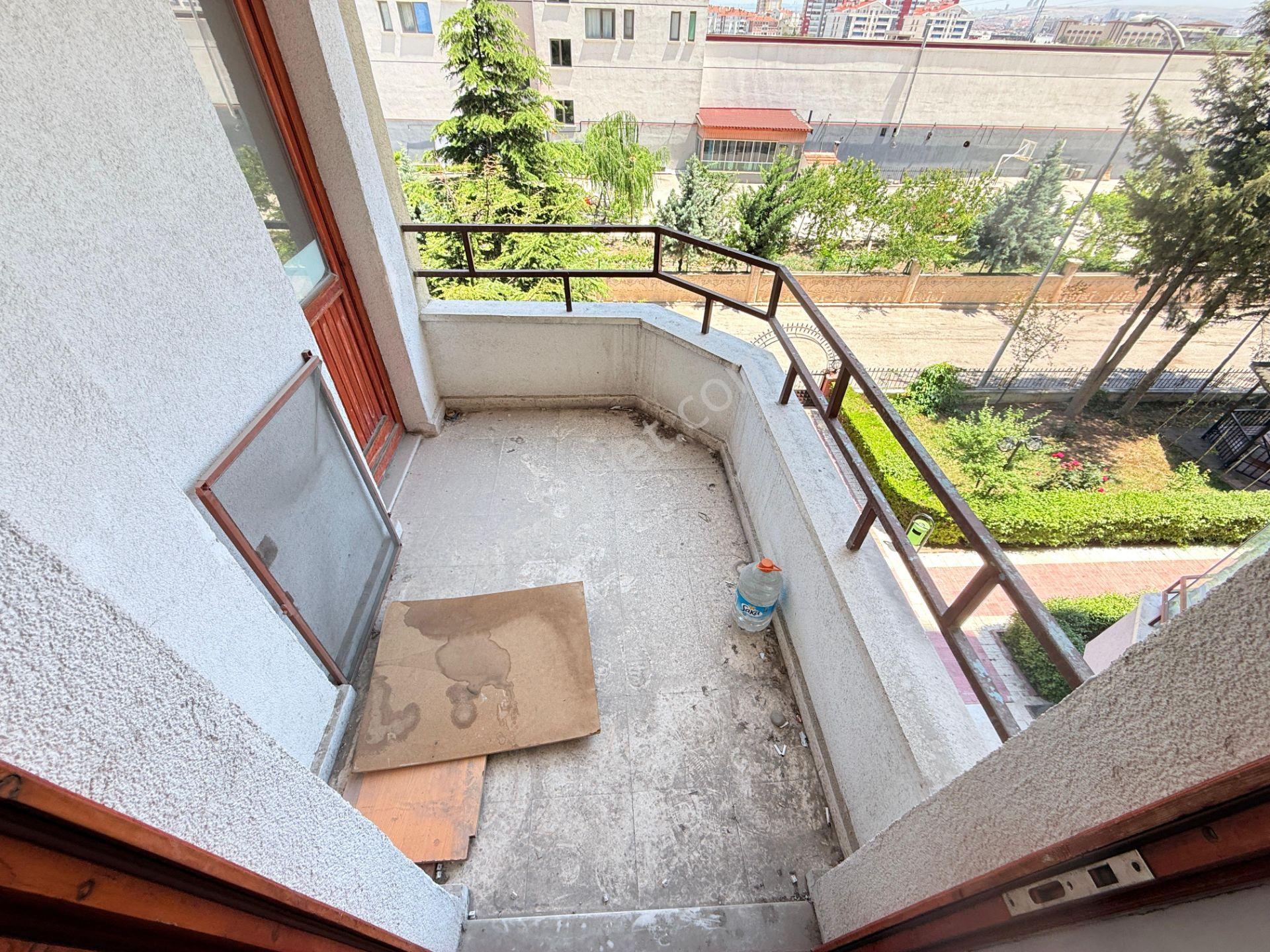 Demirözden Törekent'te Site İçinde Ara Kat Asansörlü 3+1 Daire!! - Görsel 28