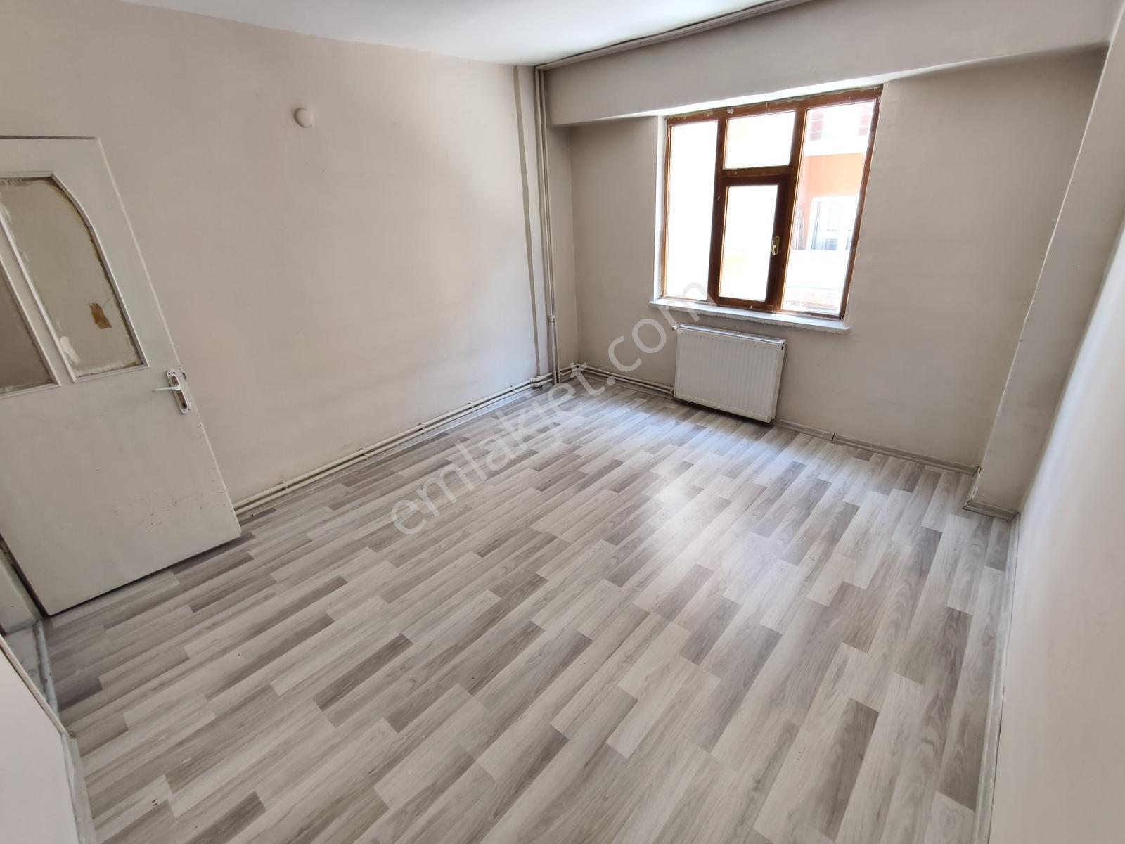 Pera'dan Emek Mh. Ertaş Caddesi Üzerinde 4+1 Kiralık Daire - Görsel 18