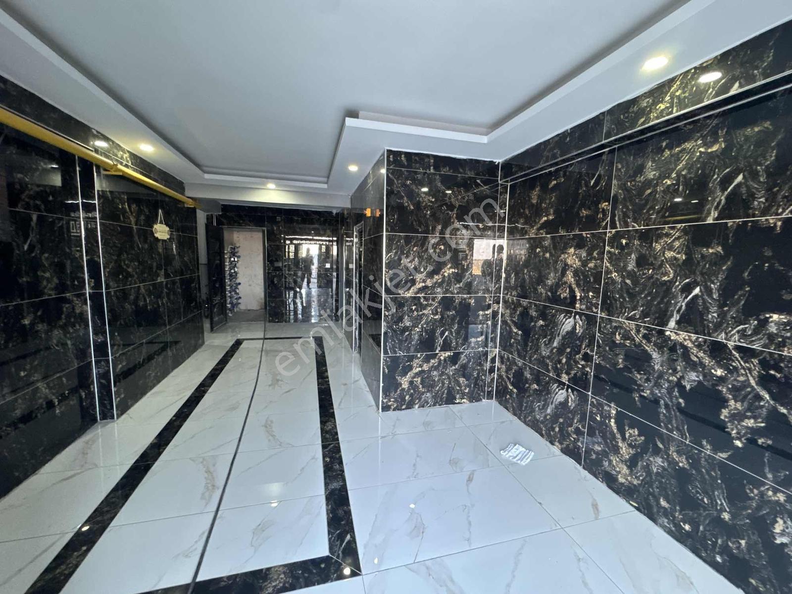 World İlkevim'den Çimen Park Sitesinde Bakımlı Daire - Görsel 9