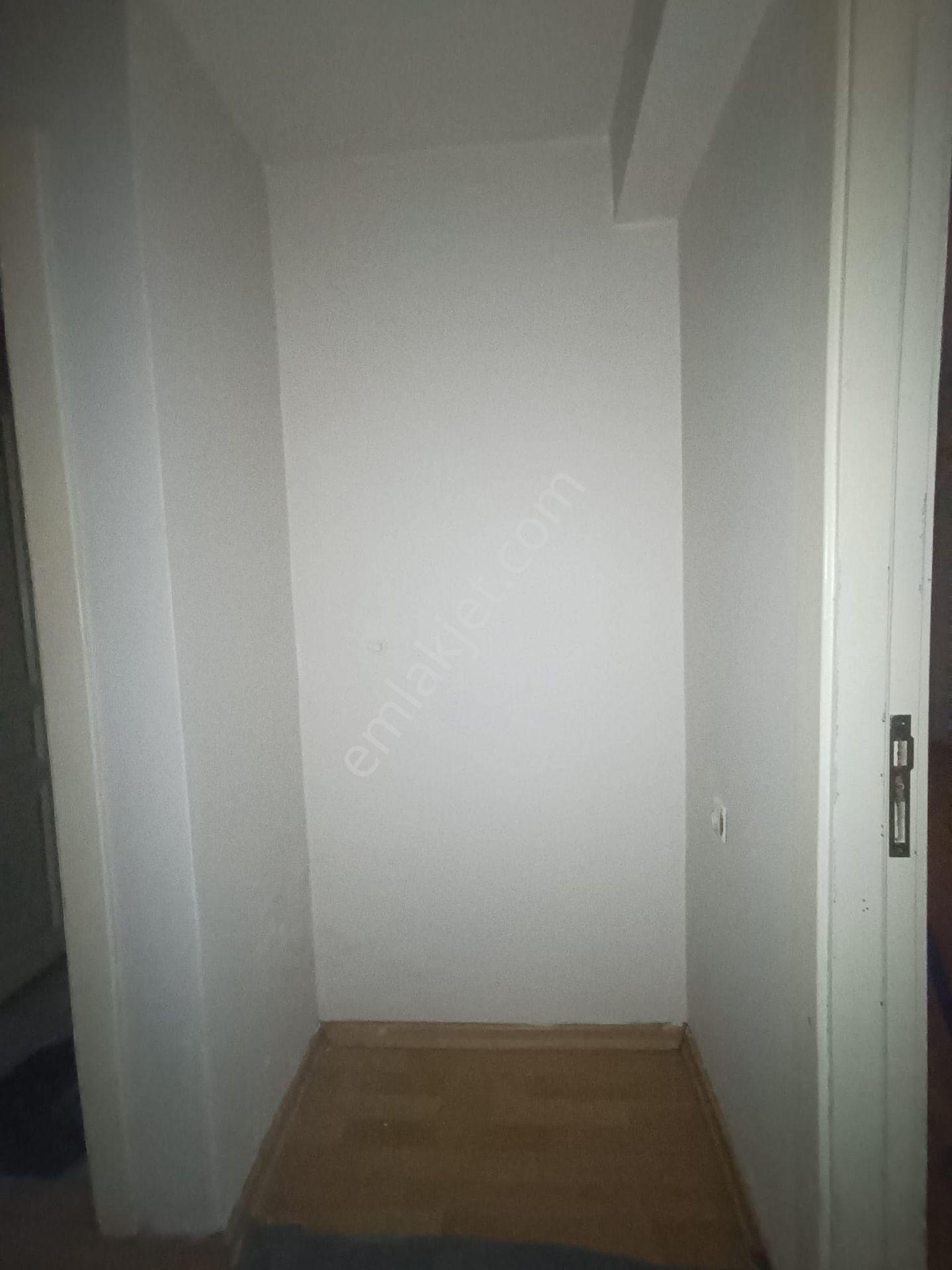 Toprak Emlak'tan Ank Keçiören Yeşiltepe Mah De 2+1 Temiz Daire - Görsel 6