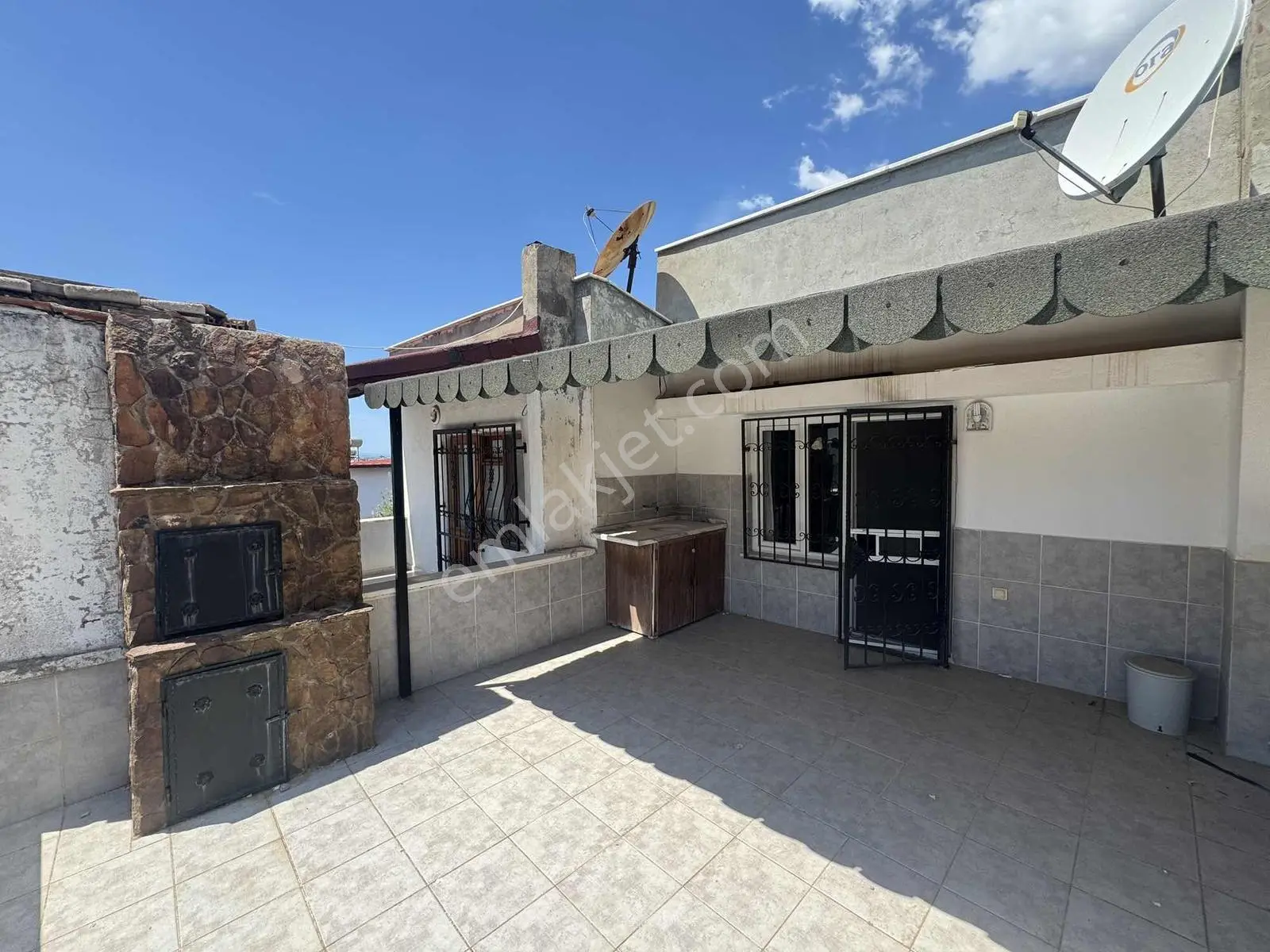 Güçlü Kardeşler Denize 150 Metre Fırsat 3+1 İkiz Villa - Görsel 3