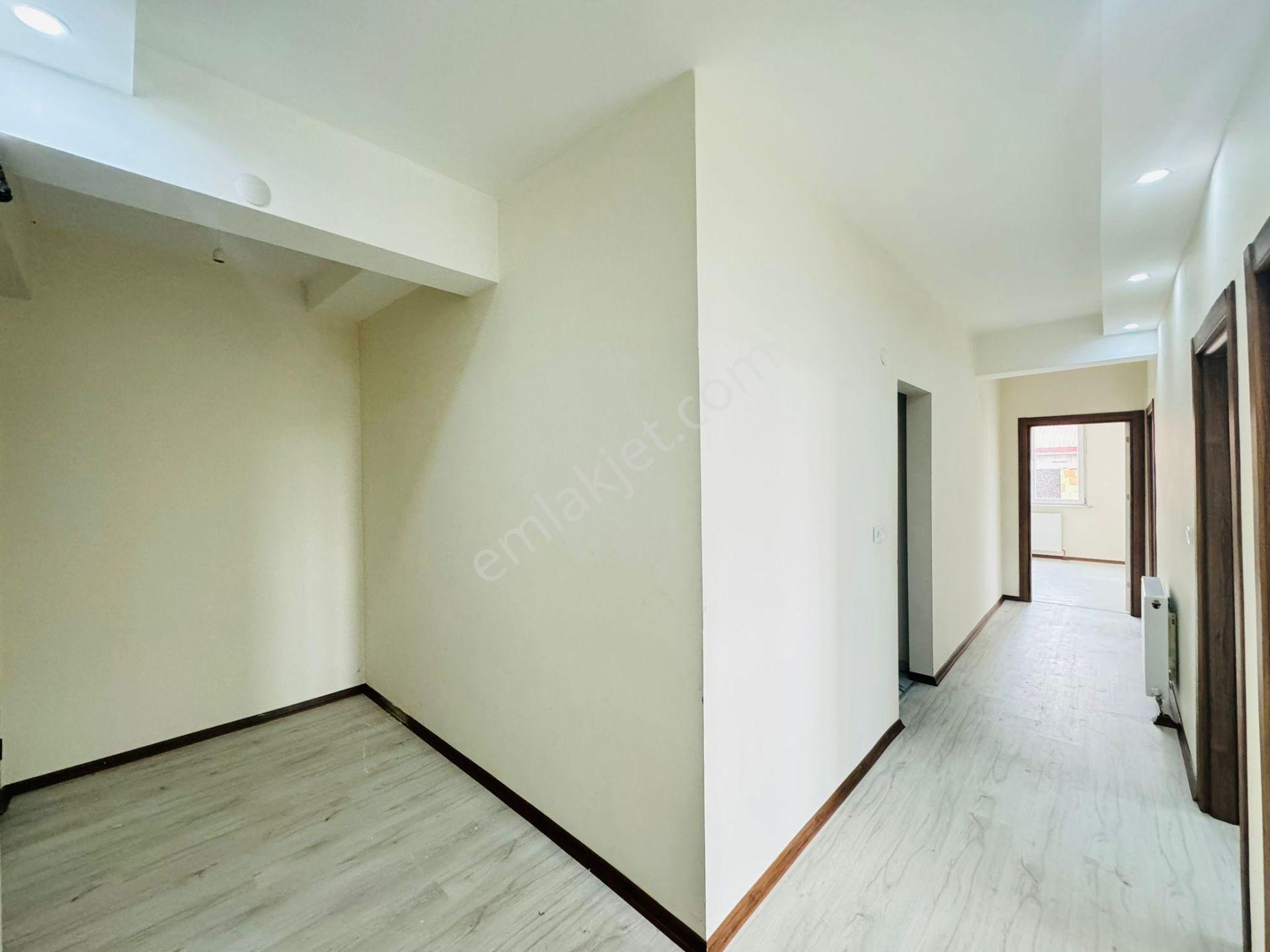 Merpa'dan Kızılpınar Namık Kemla Mah'de/ Kiralık / Öncephe 2+1 - Görsel 23