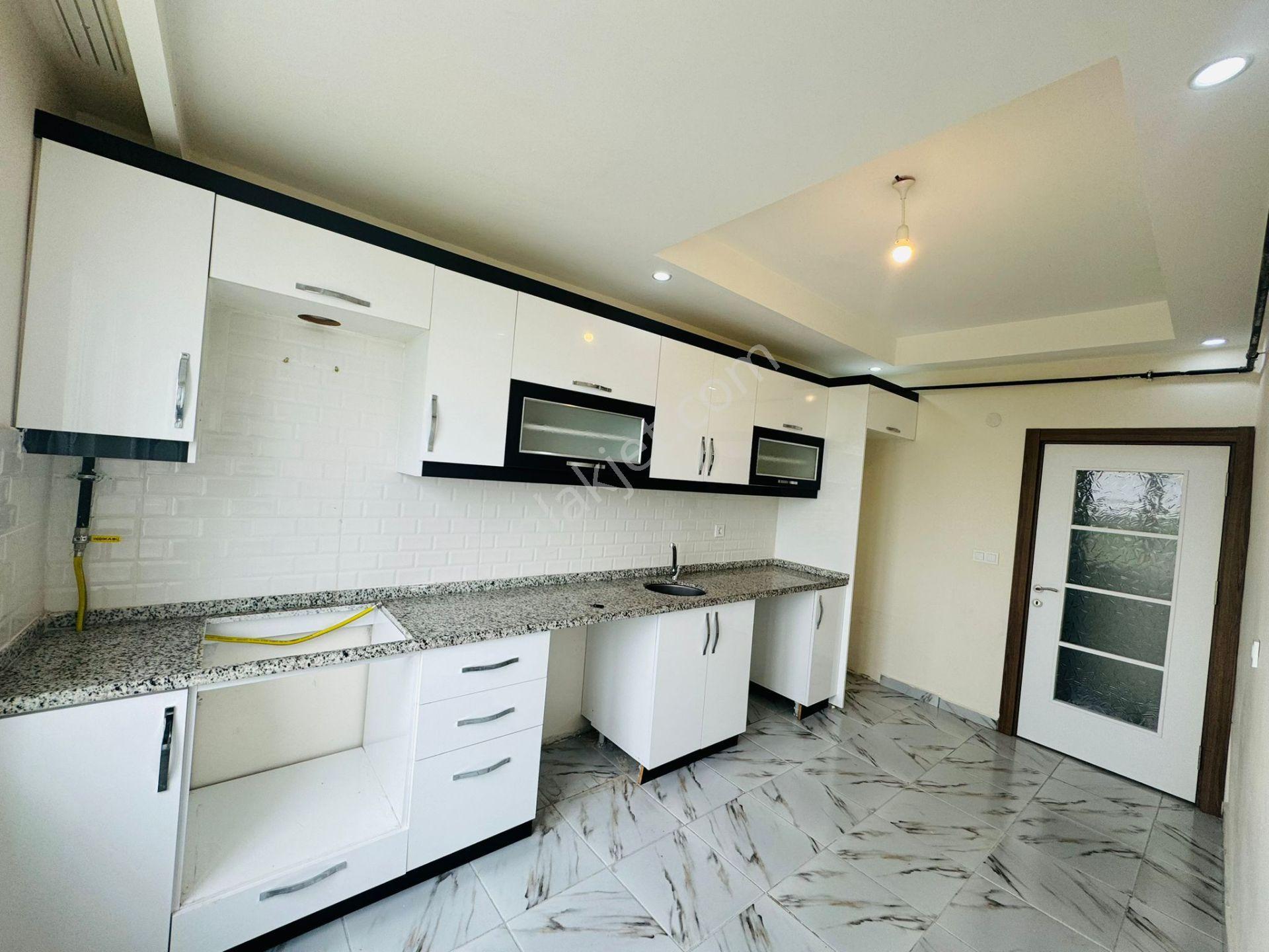Merpa'dan Kızılpınar Namık Kemla Mah'de/ Kiralık / Öncephe 2+1