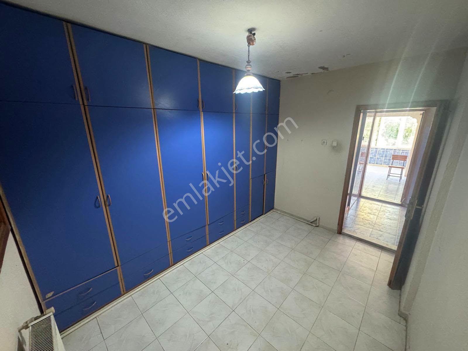 Turgutlu Kiralık Şehitler Mah 90m2 2+1 Oda 1. Kat Doğalgazlı Balkonlu Klimalı Daire - Görsel 3