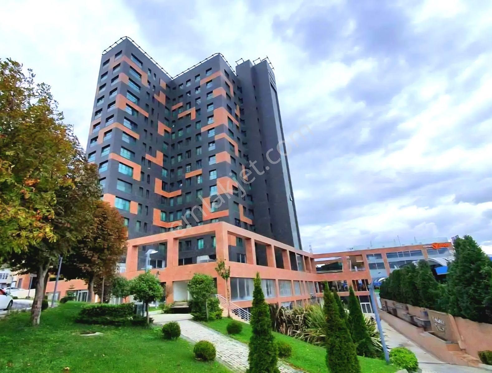 Küçükçekmece Atatürk Mh., Quality Rzd., Satılık İş Yeri / Dükkan