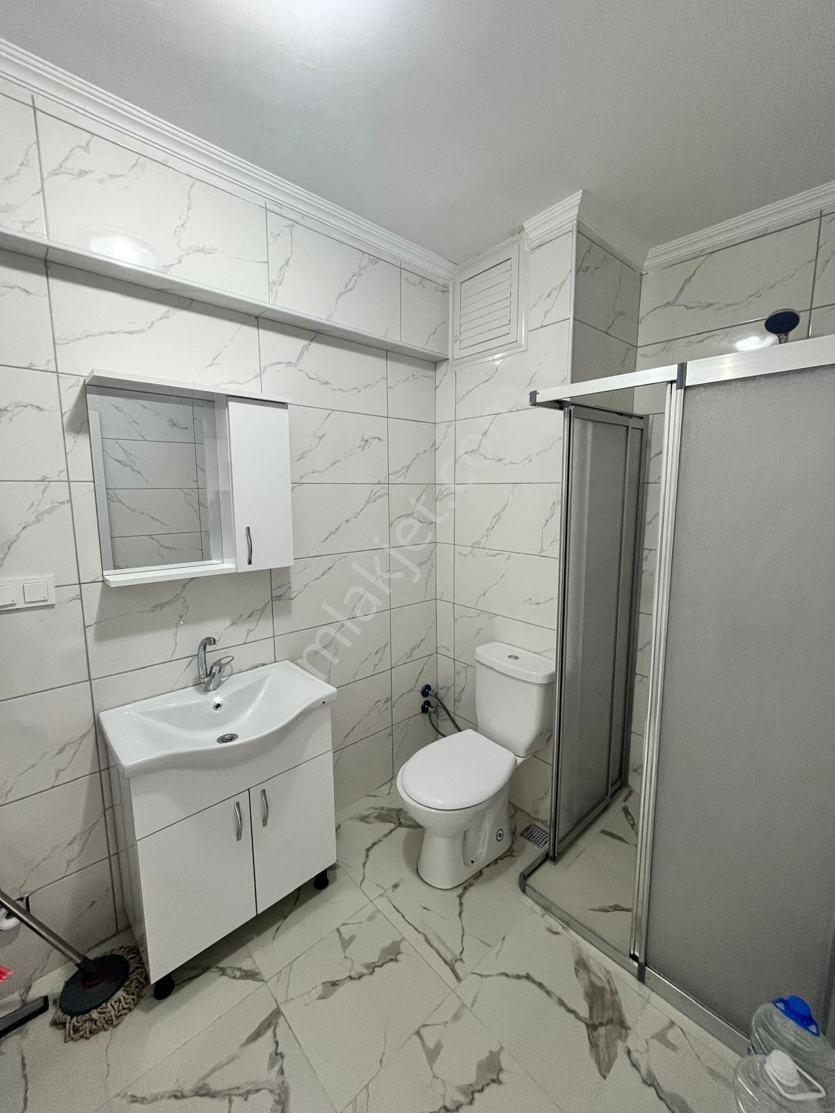 Kiralık Sıfır 2+1 Daire Geniş Balkon Ön Cephe Ebeveyn Banyo - Görsel 10