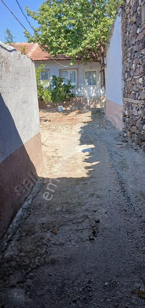 Beyazyaka'dan Sarıcalar Mah.2+1 Satılık Bahçeli Müstakil Ev - Görsel 21