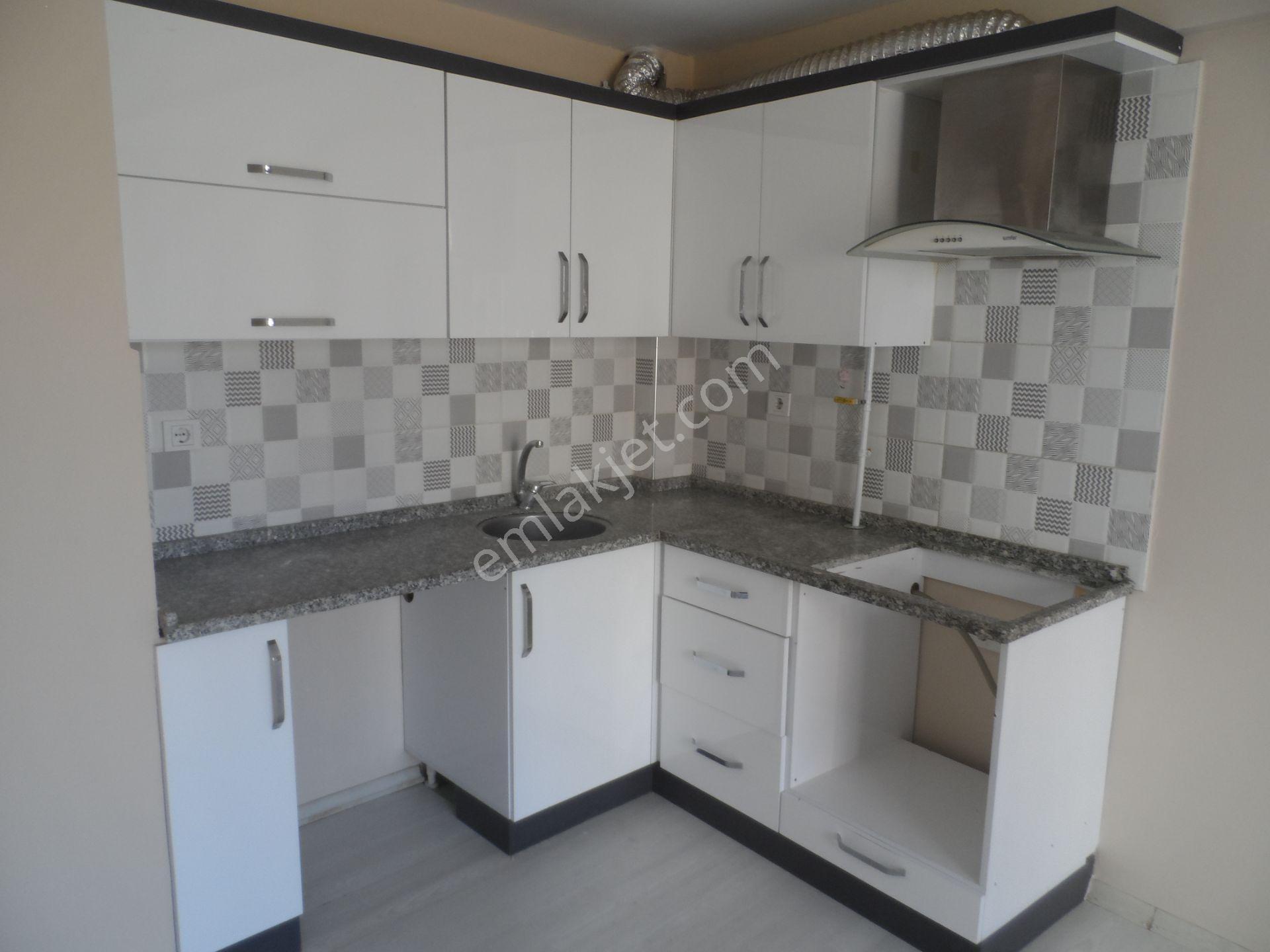 Nazilli Ege Emlak Ofisinden Yeşil Mah. Doğalgaz Kombili, Asansörlü Kiralık Daire - Görsel 12