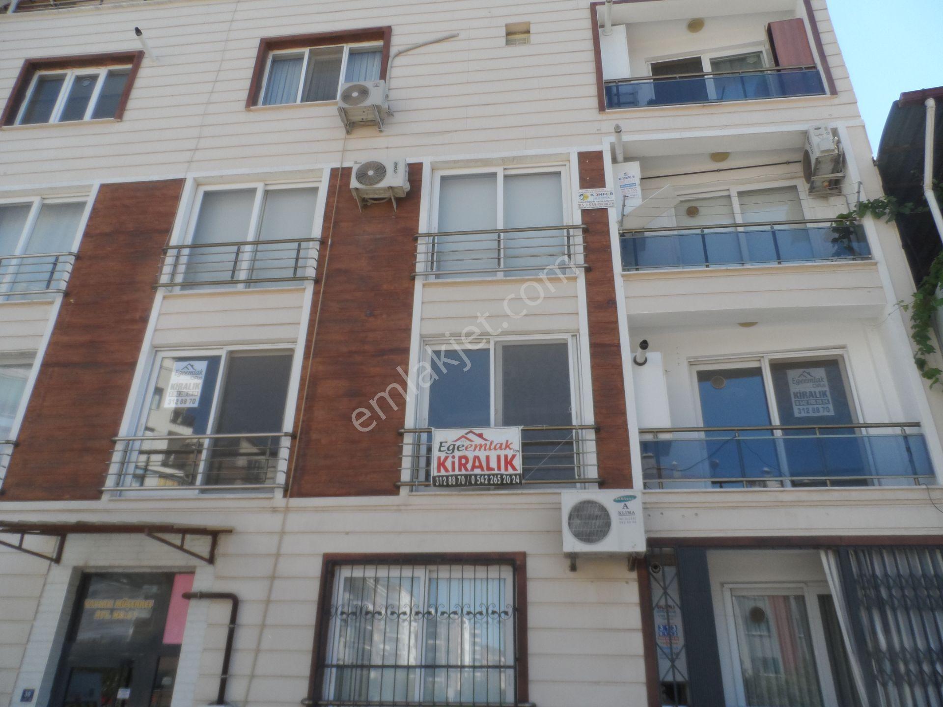Nazilli Ege Emlak Ofisinden Yeşil Mah. Doğalgaz Kombili, Asansörlü Kiralık Daire
