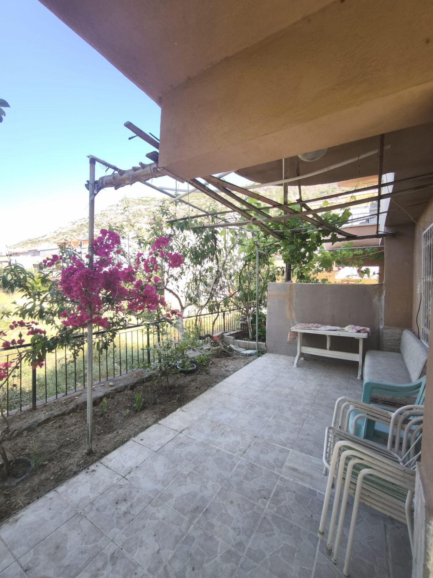 Kuşadasında Eşyalı Kiralık 4+1 Villa - Görsel 9
