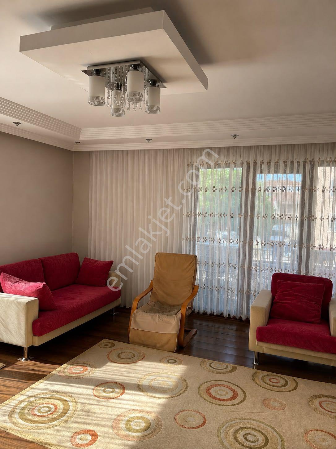 Sakarya Zümrüt Emlak'tan Şeker Mahallesi 3+1, 140 M2 Kiralık Daire - Görsel 13