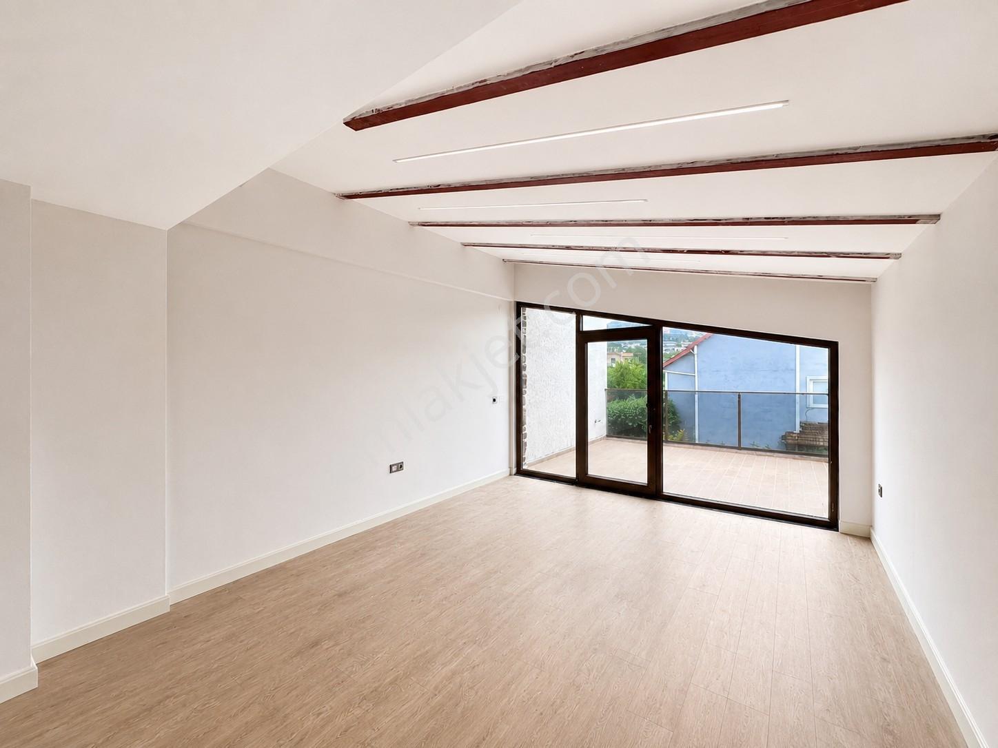 Maşukiye'de Özel Havuzlu, 150 M² Bahçeli 3+1 Lüks Villa - Görsel 20
