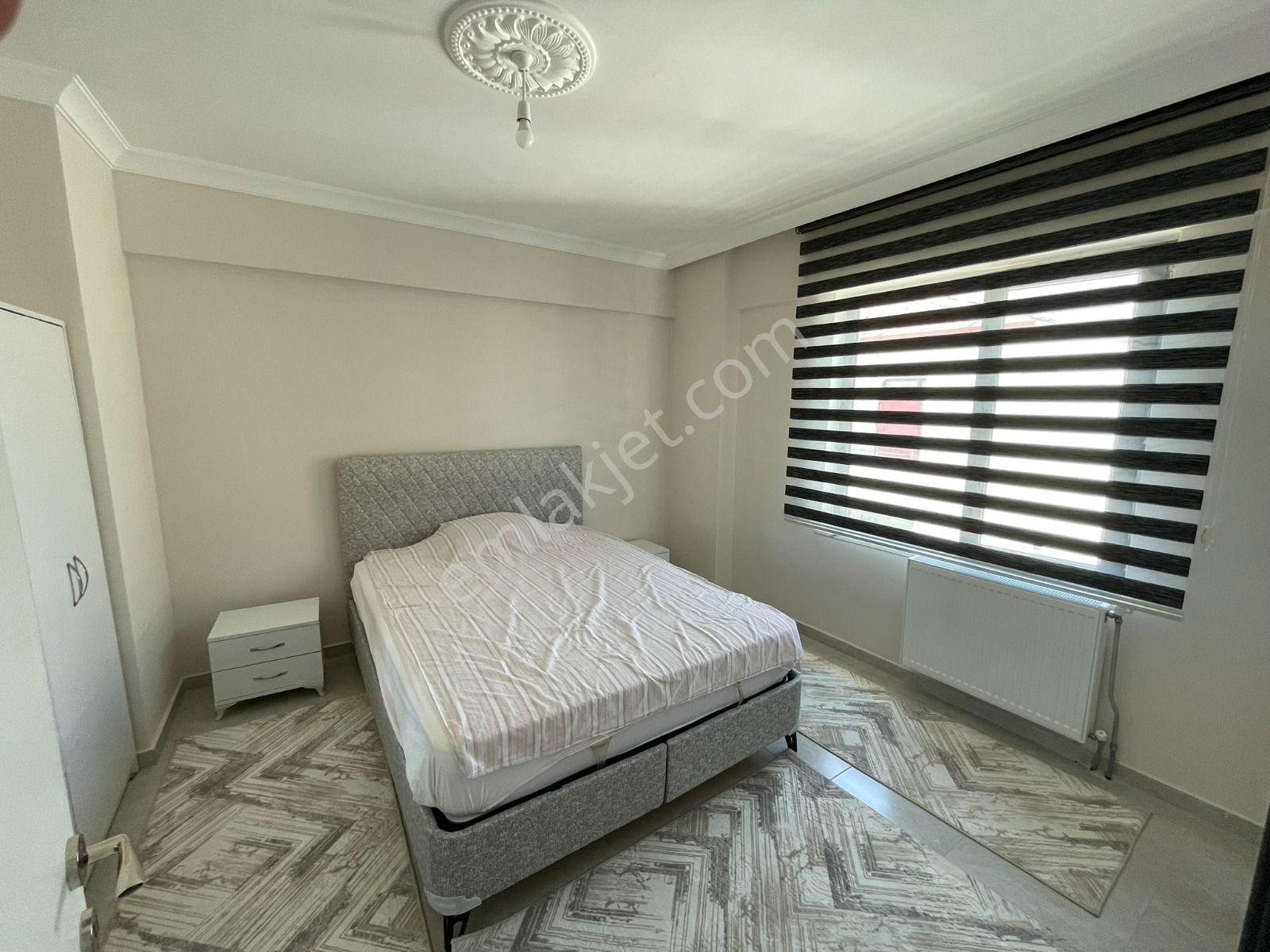 Ataşehir'de Harika Konumda Eşyalı Kiralık 1+1 Daire - Görsel 2