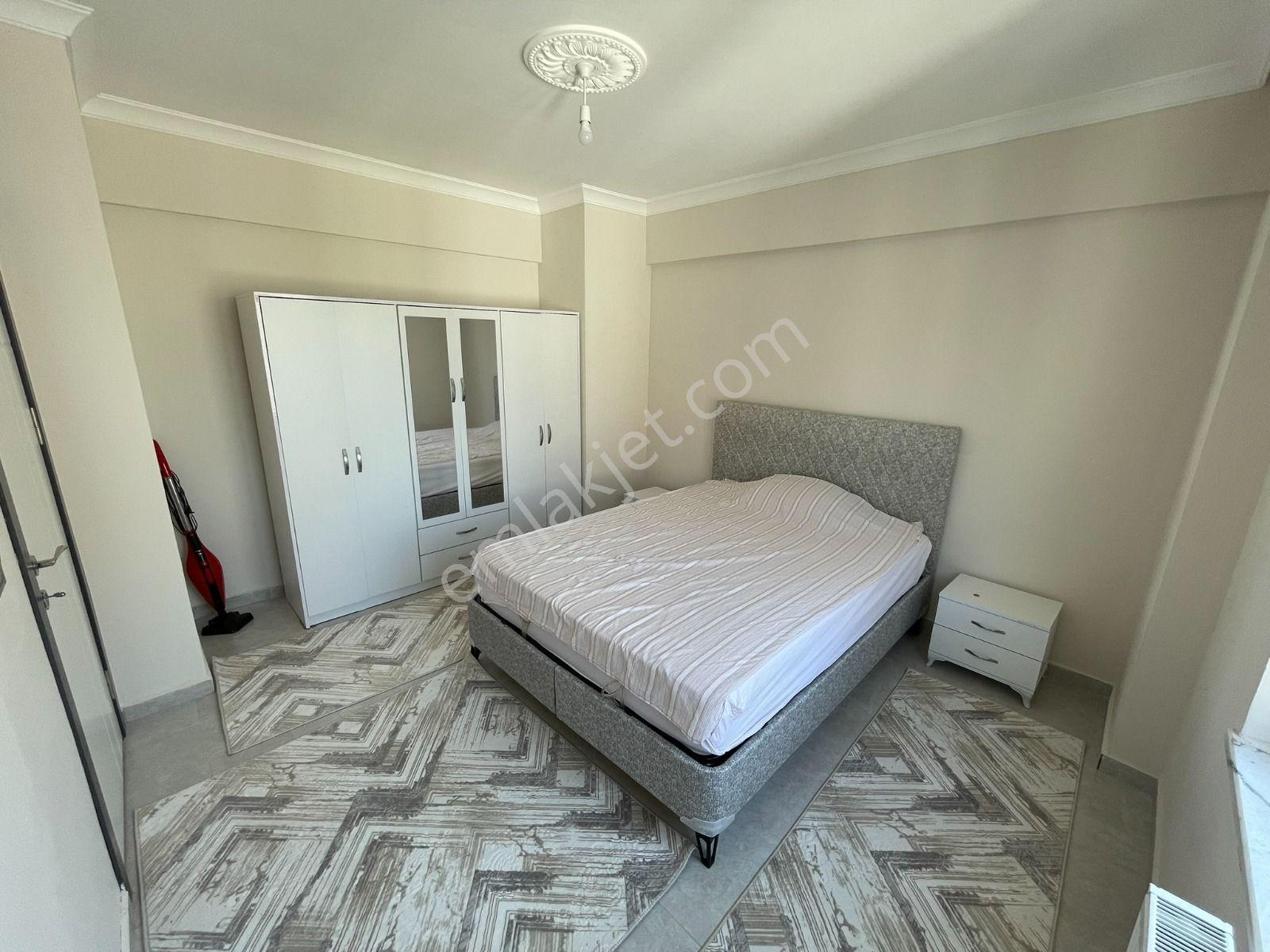 Ataşehir'de Harika Konumda Eşyalı Kiralık 1+1 Daire - Görsel 27