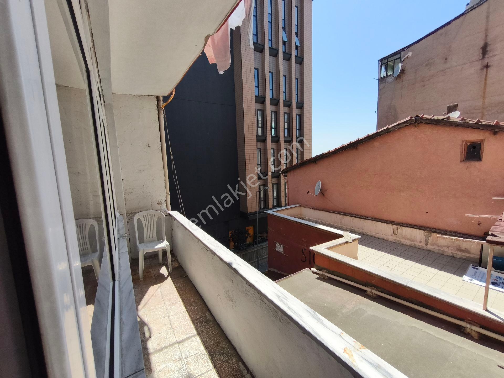 Kâğıthane Harmante'de Cadde Üzerinde | 2+1 | Eşyalı Daire - Görsel 9