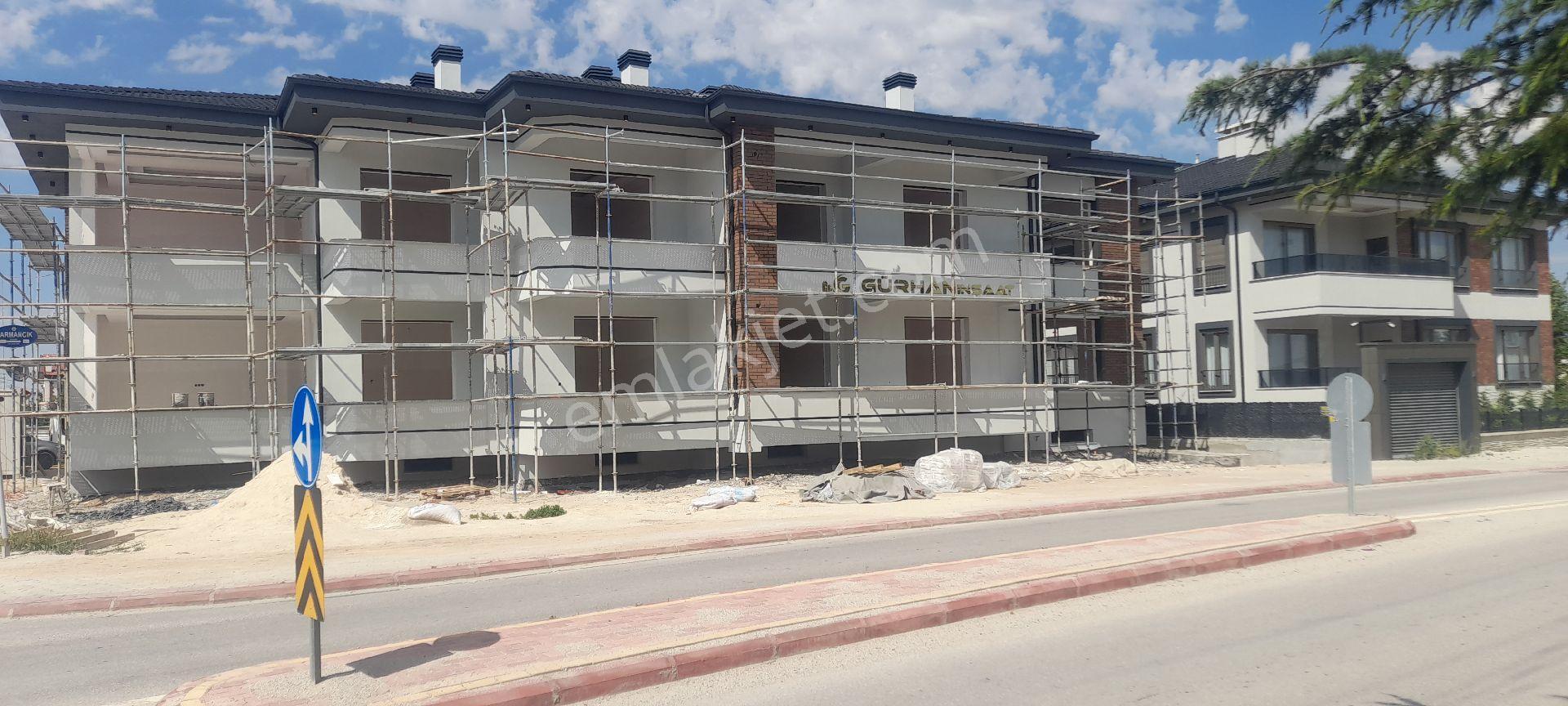 Sahibinden Harmancık Mahallesinde Köşe Başı 3+1 Daire