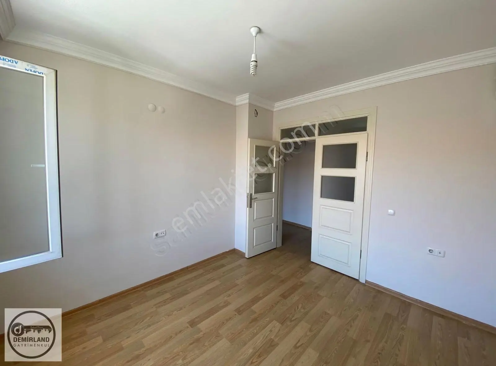 Demirland'dan Meydan Mahallesin De Kiralık 1+1 Bakımlı Daire - Görsel 11