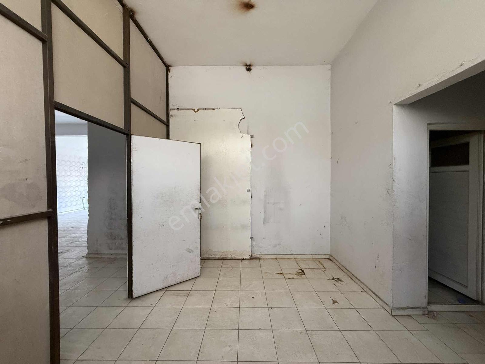 Remax Pin'den Satılık Emsalsiz Girne Mh'de İki Adet İşyeri - Görsel 8