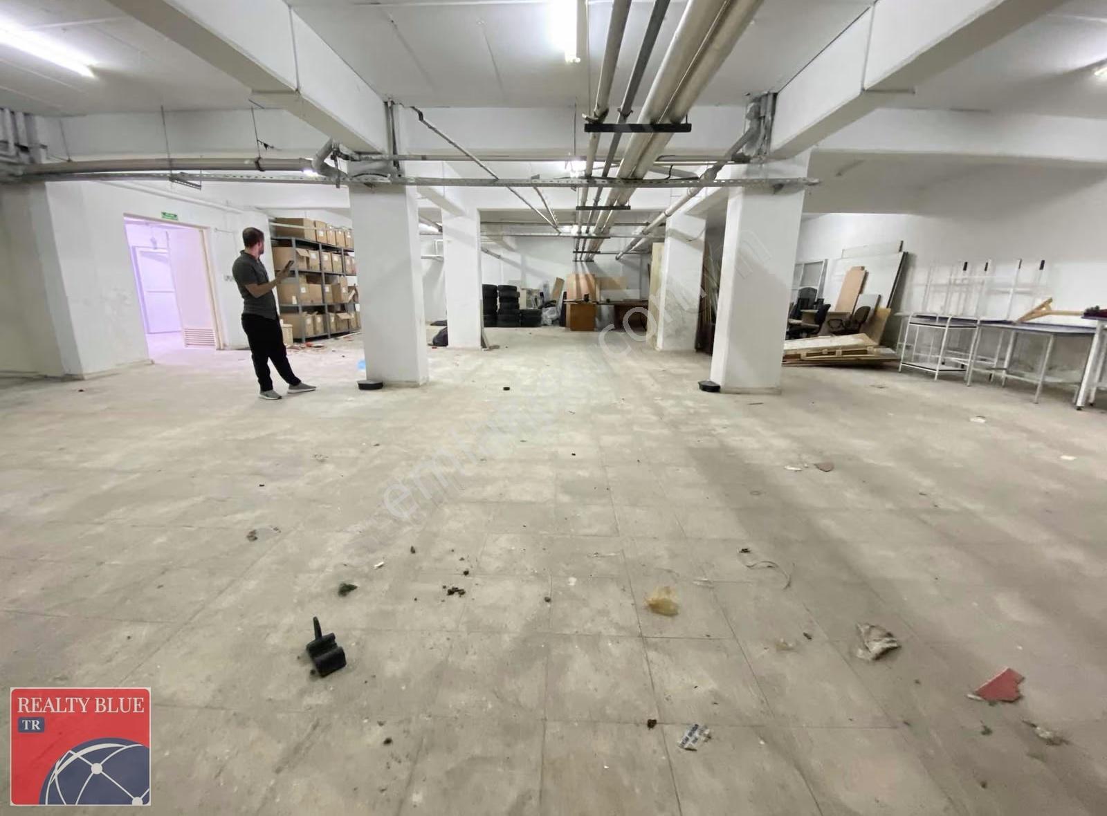 Gölcük'de Satılık 3.500 M² Dükkan & Mağaza - Görsel 3
