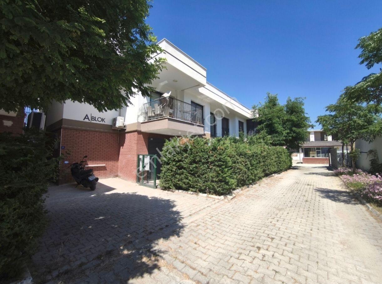 Kuşadası'nın Prestijli Projesi Adalotus'ta Özelbahçeli 2+1 Daire - Görsel 13