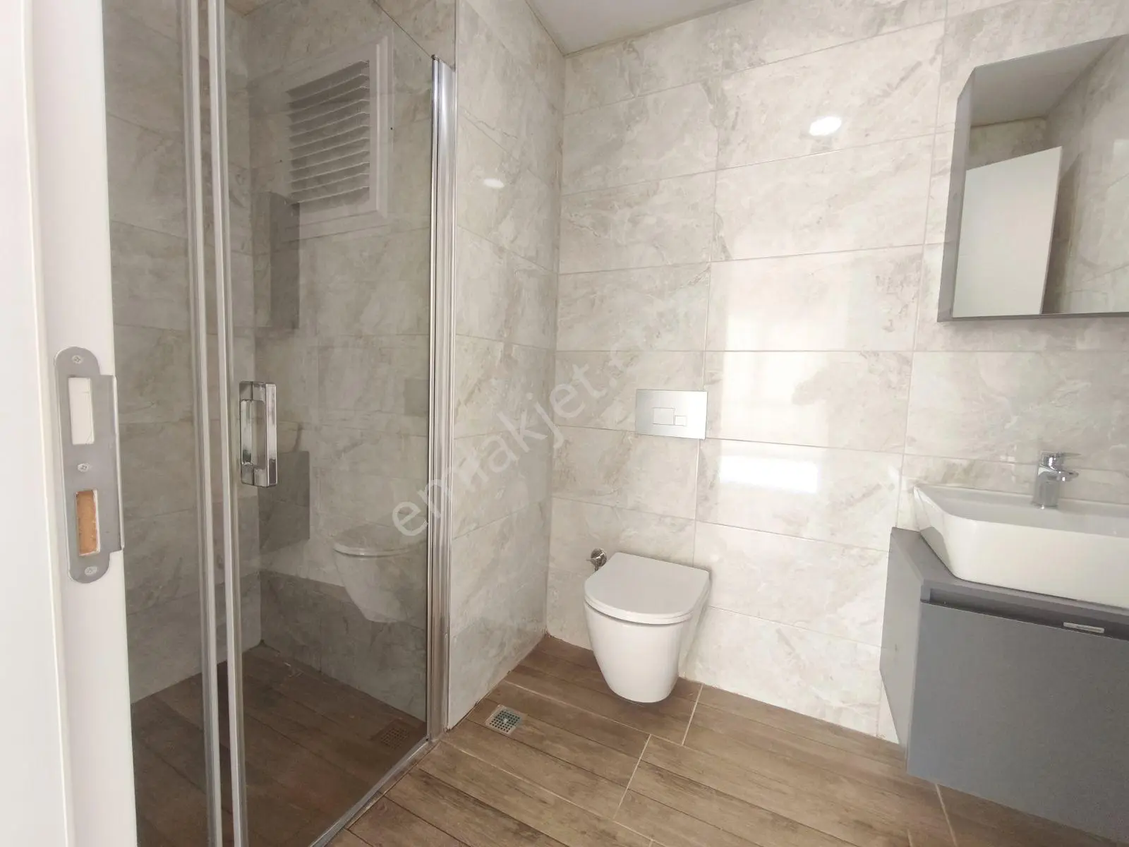 Kuşadası Eşin Vadi'de Sıfır Kiralık 3+1 Daire - Görsel 3