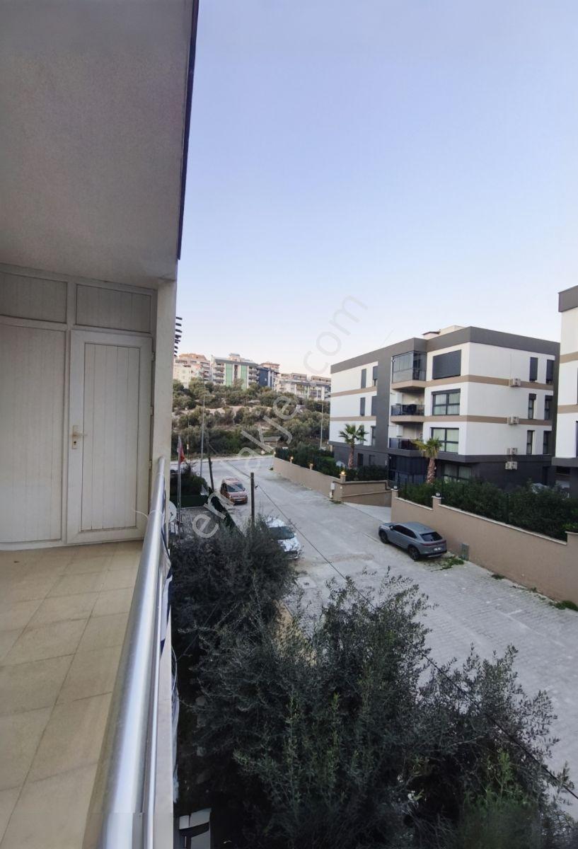 Kuşadası Ege Mahallesinde Satılık 2+1 Daire - Görsel 12