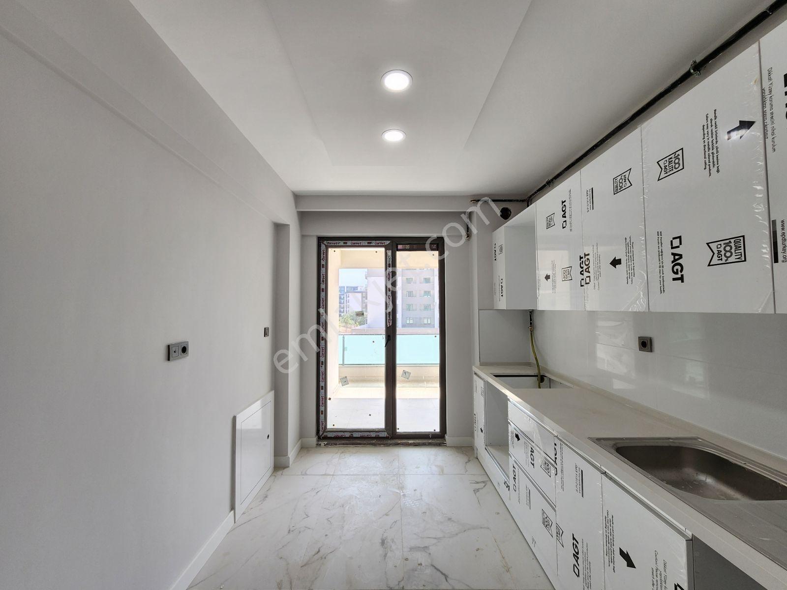 Karnur Reva1, E. Banyolu, Ç. Odası, Havuzlu Arakat, 165m2 3+1 - Görsel 24