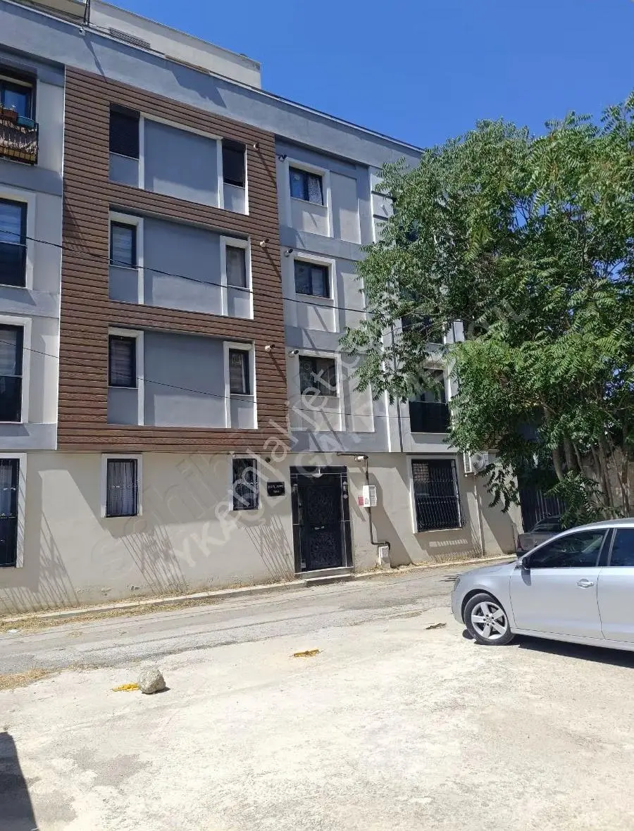 Buca Şirinyer Merkezde Yatırımlık Ve Oturumluk 2+1 Satılık Daire