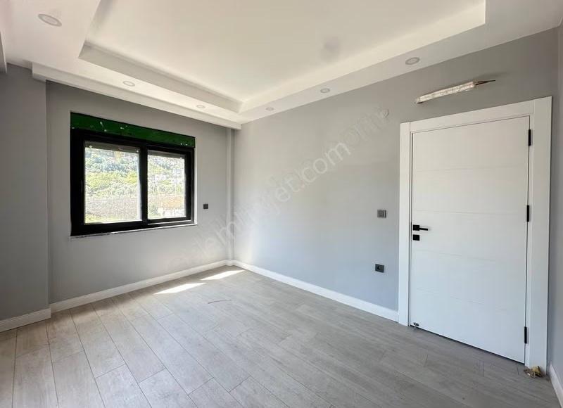 Alanya Çıplaklı Mahallesinde 2+1 Eşyasız Kiralık Daire - Görsel 10