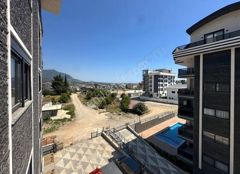 Alanya Çıplaklı Mahallesinde 2+1 Eşyasız Kiralık Daire - Görsel 4