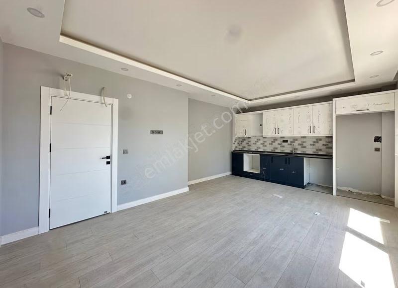 Alanya Çıplaklı Mahallesinde 2+1 Eşyasız Kiralık Daire - Görsel 11