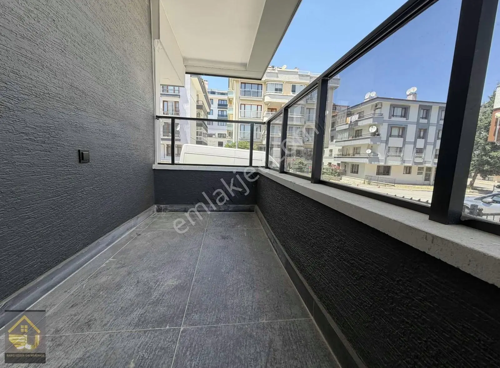 Açın Caddesin'de 1 + 1 Giriş Kat Kiralık Daire - Görsel 13