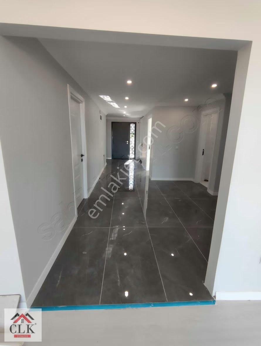 Clk'dan Silivri Kınalı1 Sitesin'de 4+1 250m2 Kiralık Villa - Görsel 26