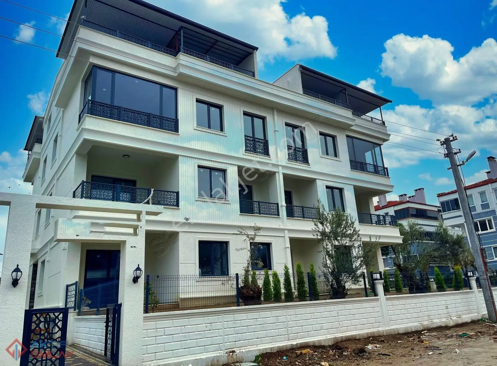 ▀▄▀aktiften Zeytinli'de Hem Bahçeli Hem Konforlu Modern 1+1daire