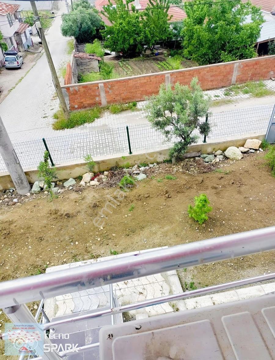Karacabey Gönüde Köy İçi 1100 M² Arsa İçinde 2 Katlı Ev - Görsel 6