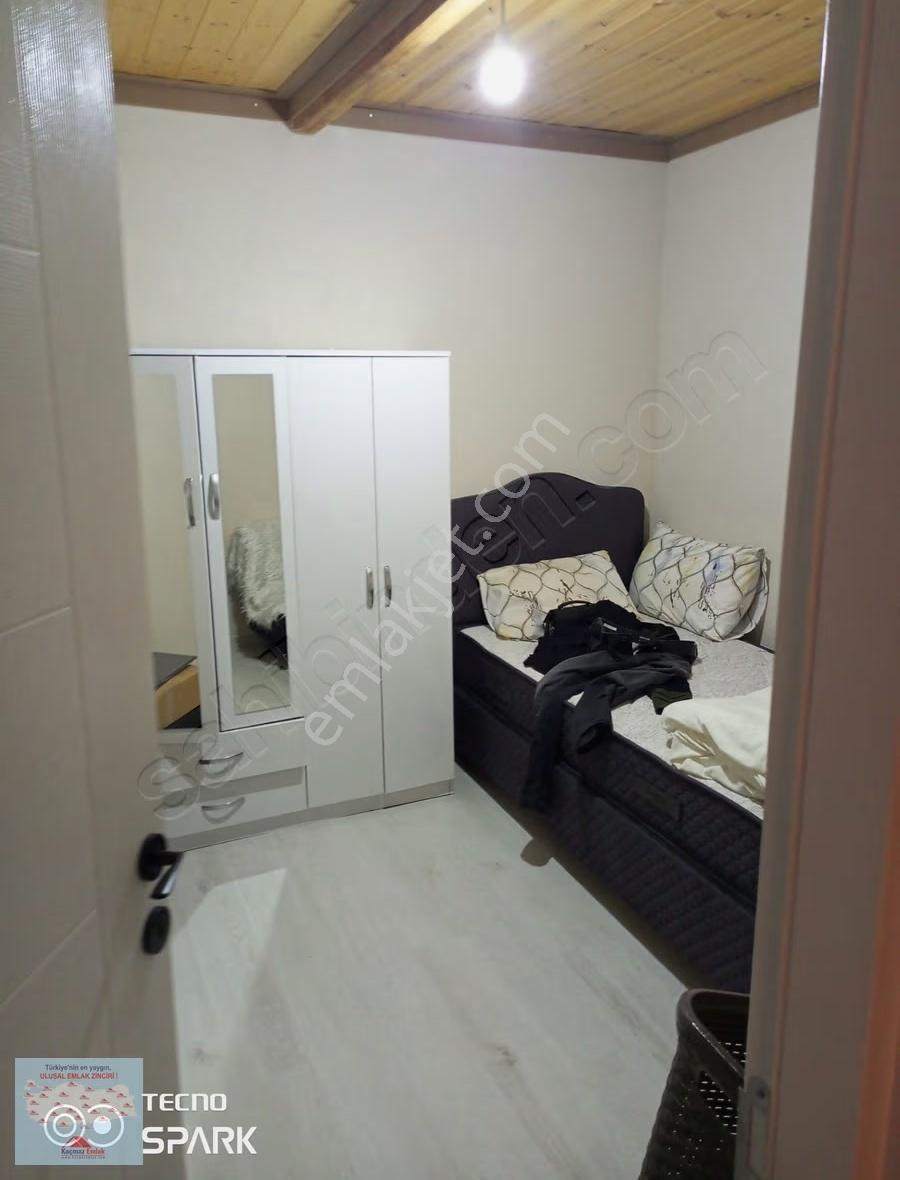 Karacabey Gönüde Köy İçi 1100 M² Arsa İçinde 2 Katlı Ev - Görsel 19