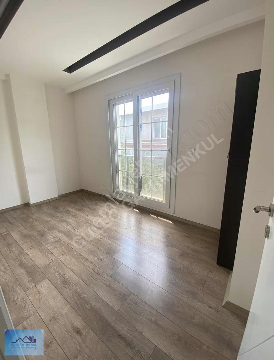 Menderes Barboros Mahallesinde Kiralık 4+1 - Görsel 26