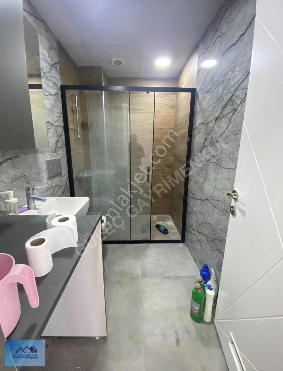 Menderes Barboros Mahallesinde Kiralık 4+1 - Görsel 8