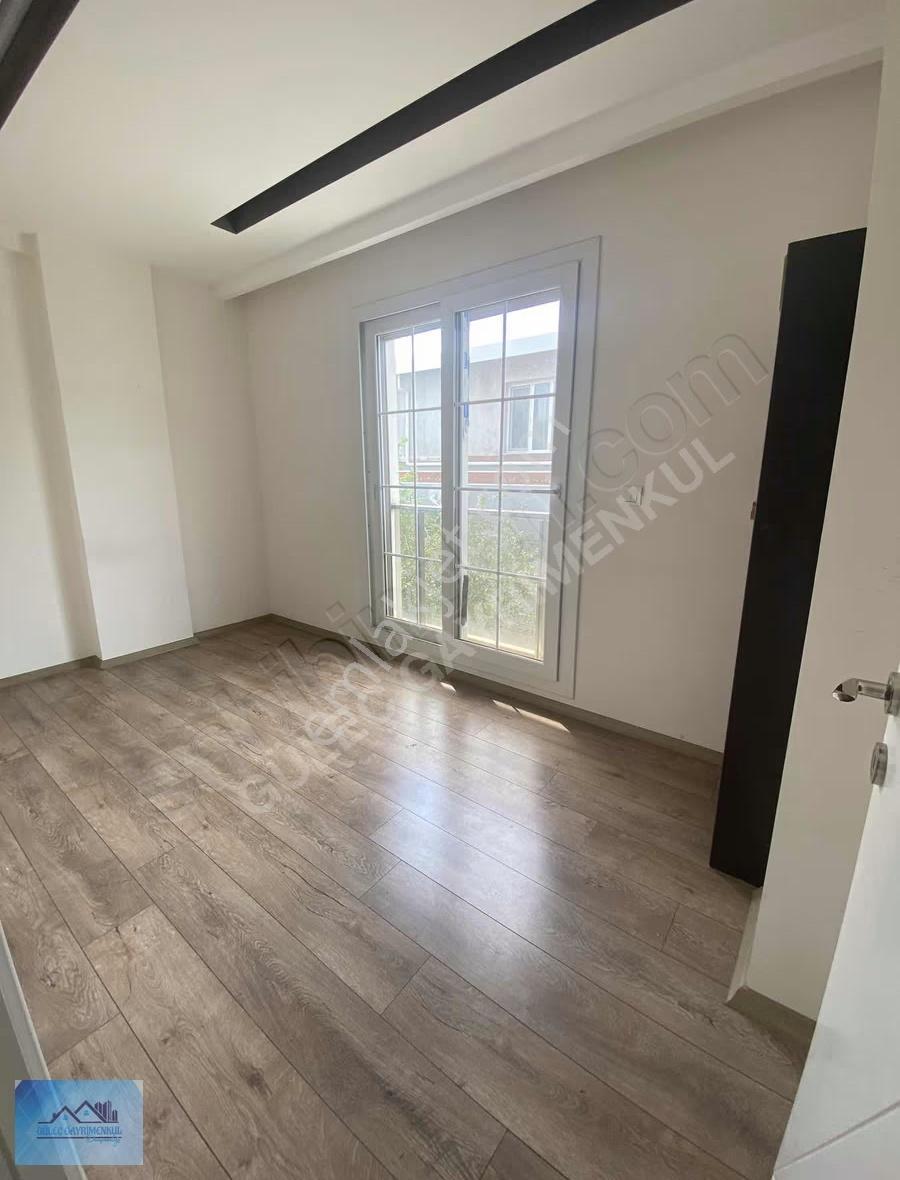 Menderes Barboros Mahallesinde Kiralık 4+1 - Görsel 32