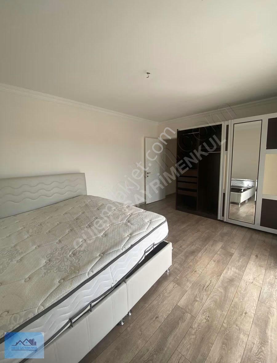 Menderes Barboros Mahallesinde Kiralık 4+1 - Görsel 14