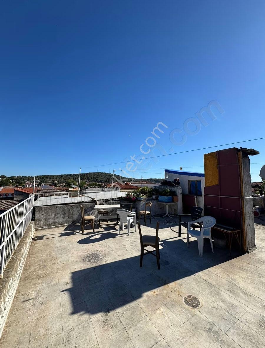 Ayvalık Çarşı Merkezinde 3 Katlı ,teraslı Satılık Bina - Görsel 11