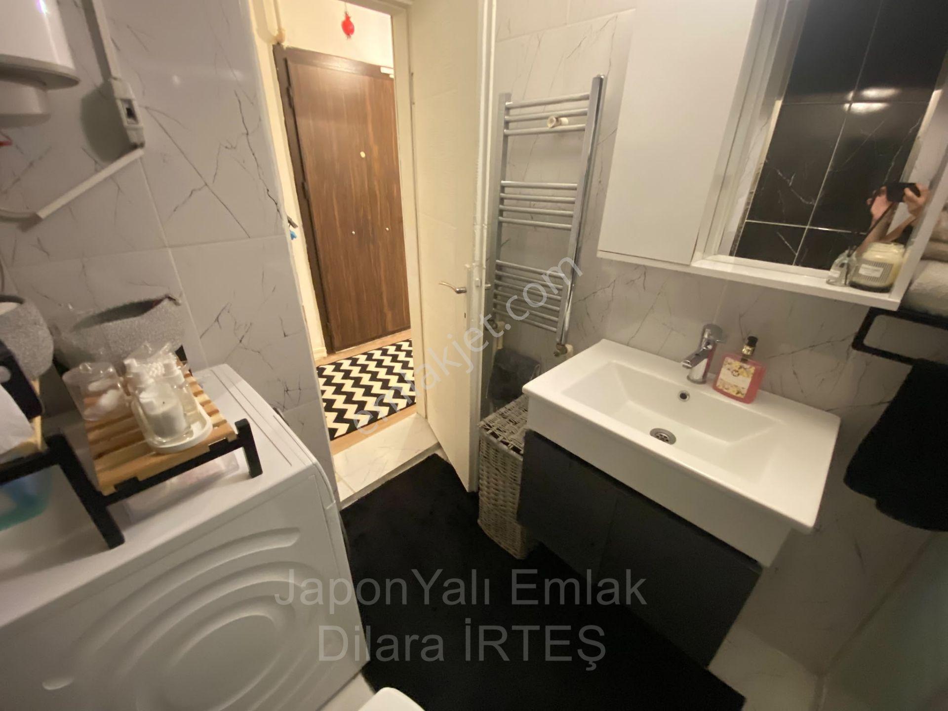 Türk Koleji Yakını Sezen Aksu Sokakta Bahçeli Satılık Daire - Görsel 26