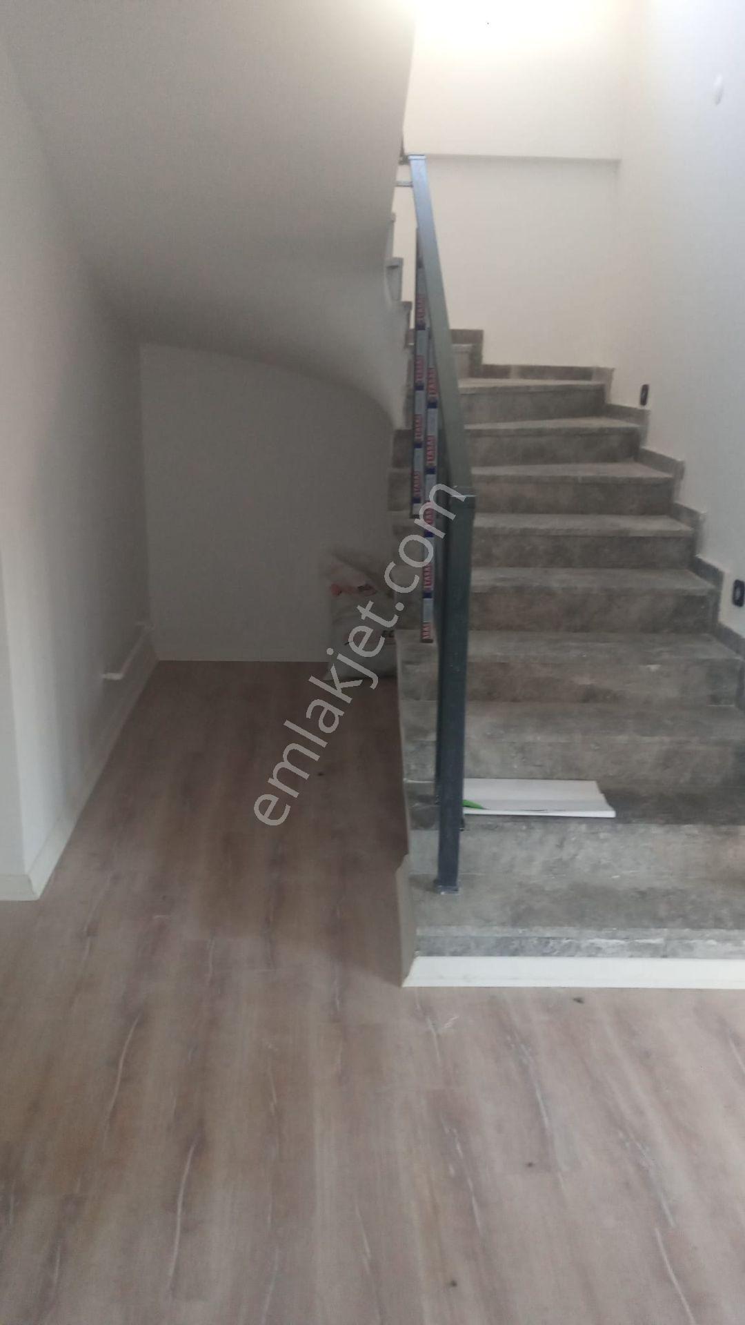 Damla Emlaktan Karşıyaka Mah.satılık Villa - Görsel 21