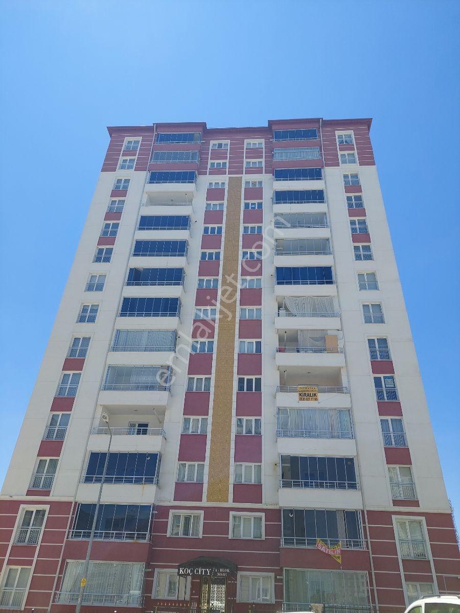 Alibaba Koç City'de Ebeveyn Banyolu Arakat 3+1 Kiralık Daire