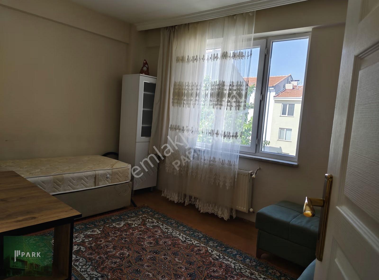 Parkgayrimenkulden Şirintepede Satılık Balkonlu Eşyalı 1+1 Daire - Görsel 8