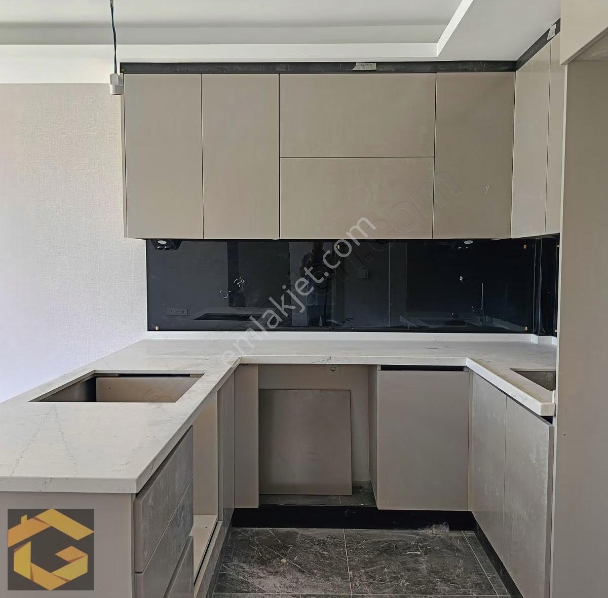 Site İçerisinde Önü Açık Bulvar Üzeri Satılık 1+1 - Görsel 9