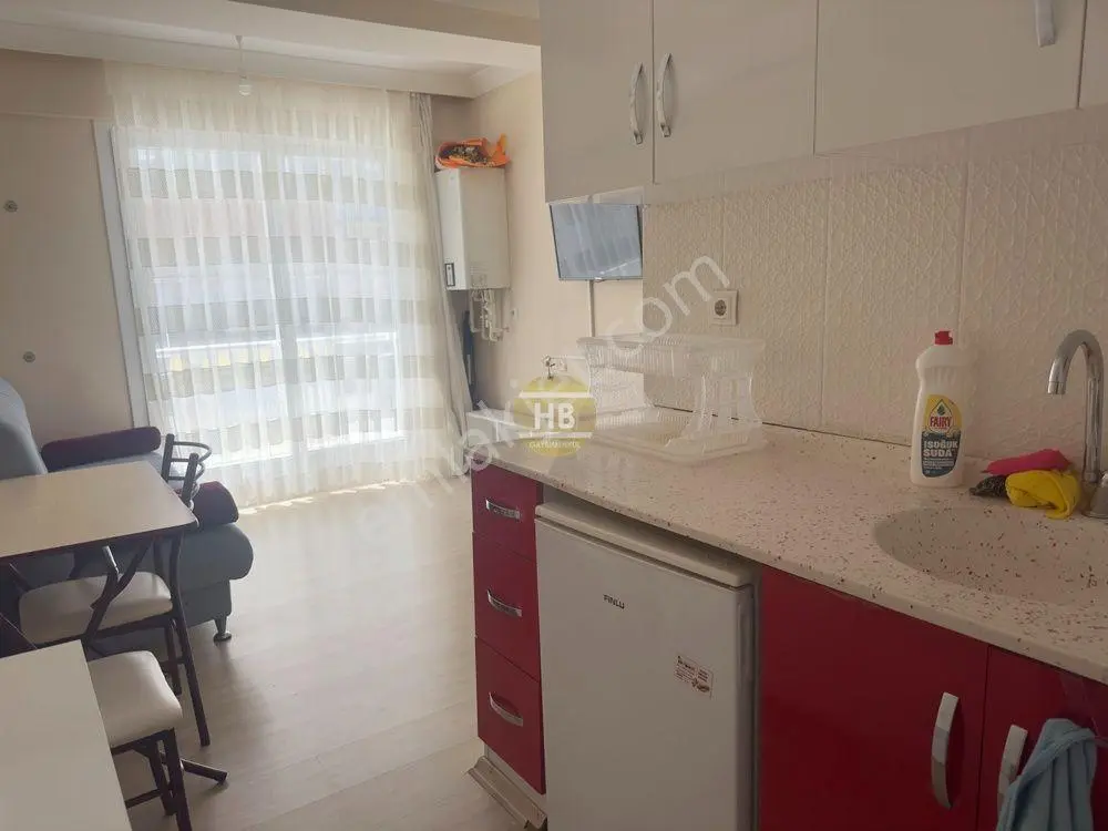 Hb'den 1+1 Eşyalı Kiralık Daire, Zübeyde Hanım Caddesi Üzeri - Görsel 2