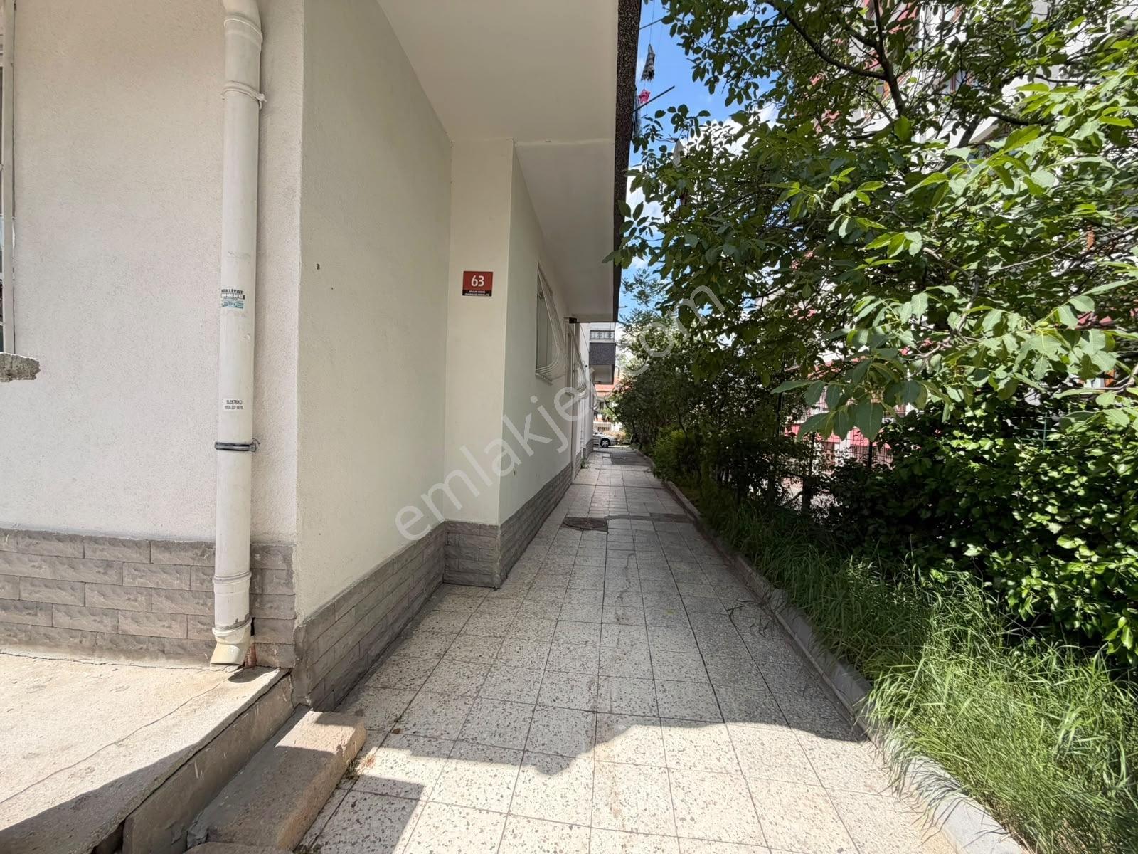 Vatan'da Pınarbaşında Cadde Üzeri 3.kat Manzara Cephe Yapılı 3+1 - Görsel 8